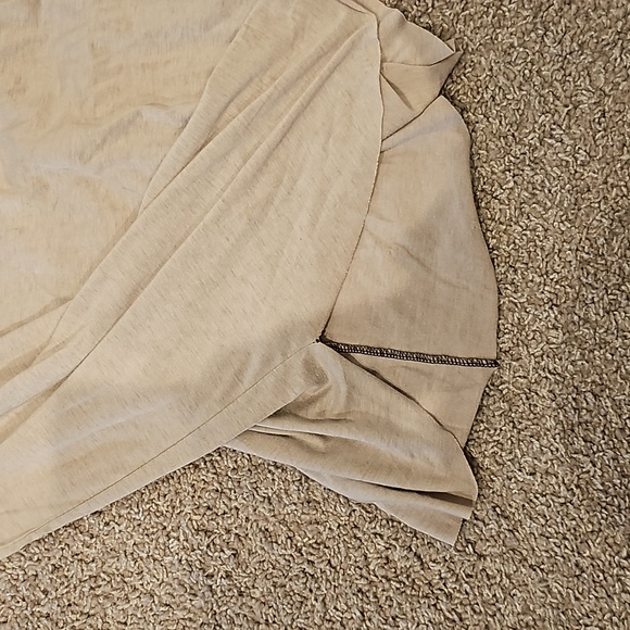 Me To We top - Picture 5 of 5